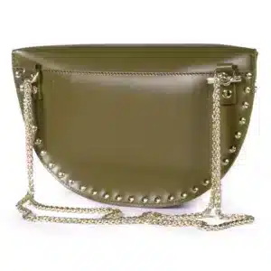 Bolso bandolera minimalista de piel caqui con cierre de cremallera metálica y detalles dorados, Unike accesorios Pamplona.