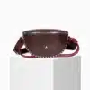 Bolso de cuero para mujersmile clou choco, moda francesa en Pamplona con estilo sofisticado
